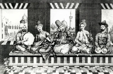 Een groep oosterse muzikanten